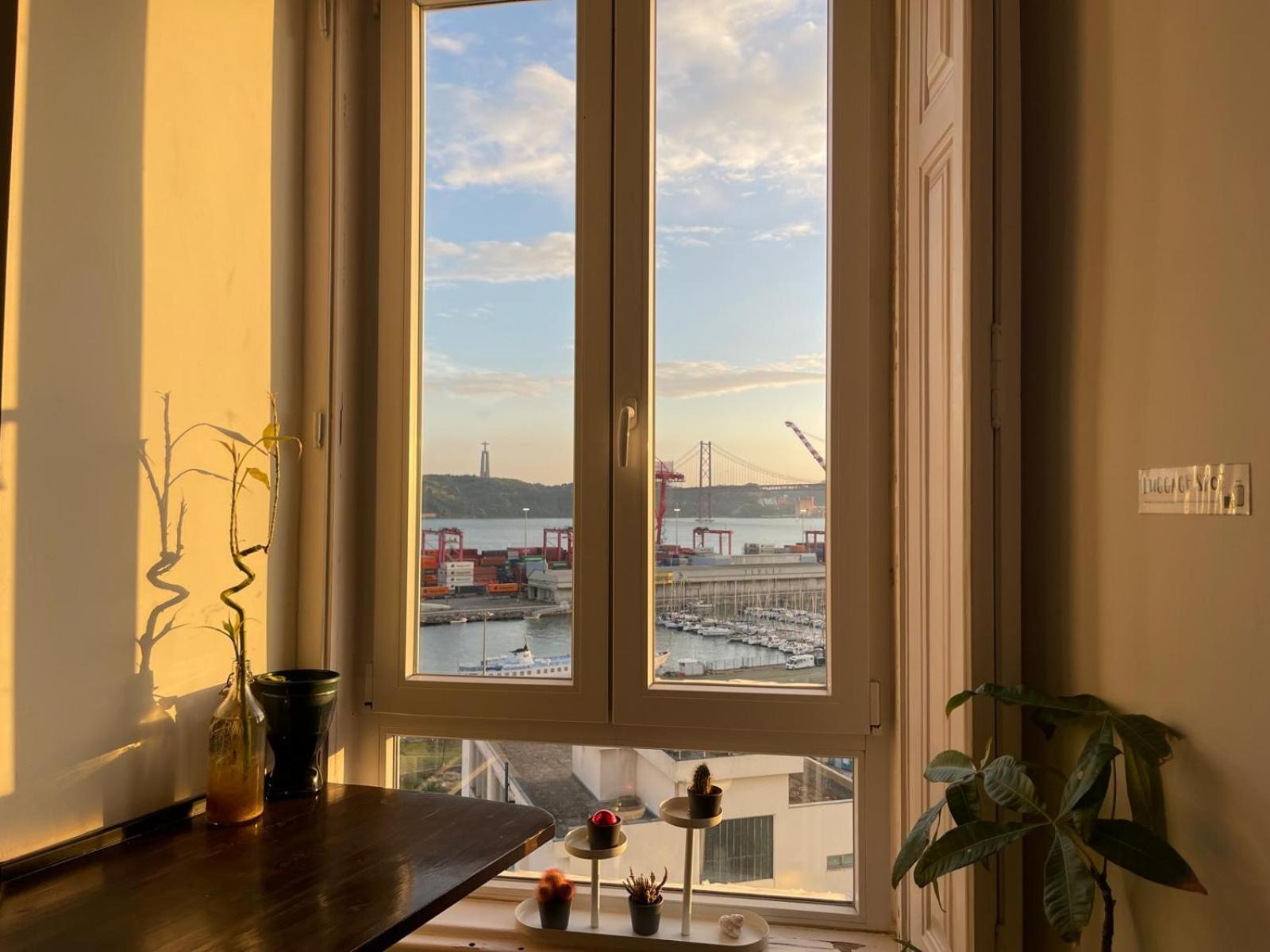 Embassy Arriaga Private Elegance Rooms In Stylish Shared Apartment Lisbon Luaran gambar