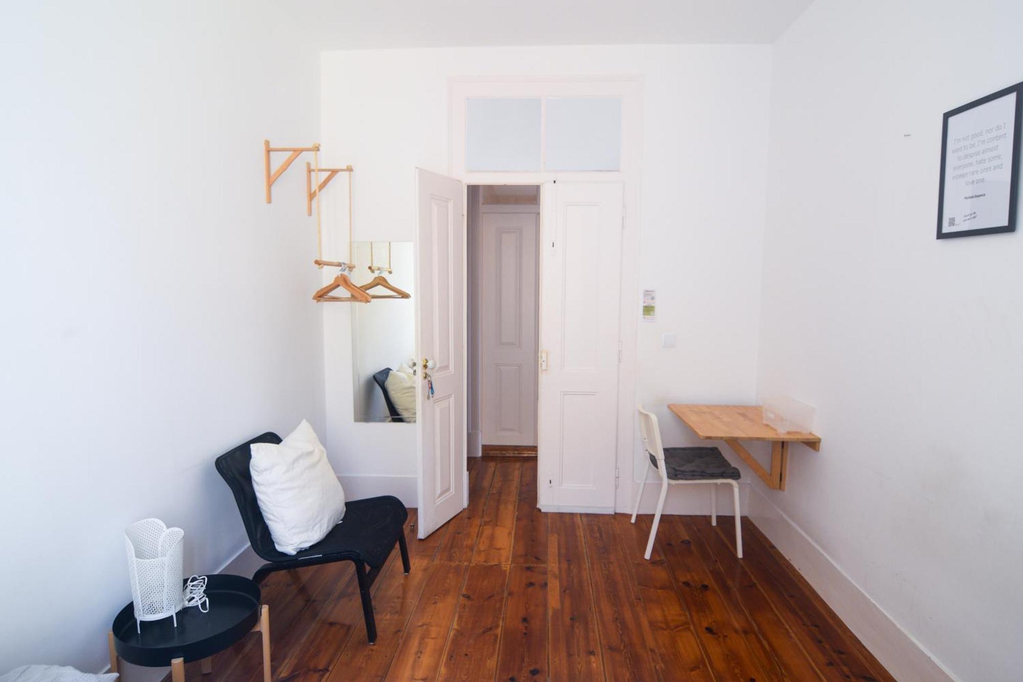 Embassy Arriaga Private Elegance Rooms In Stylish Shared Apartment Lisbon Luaran gambar