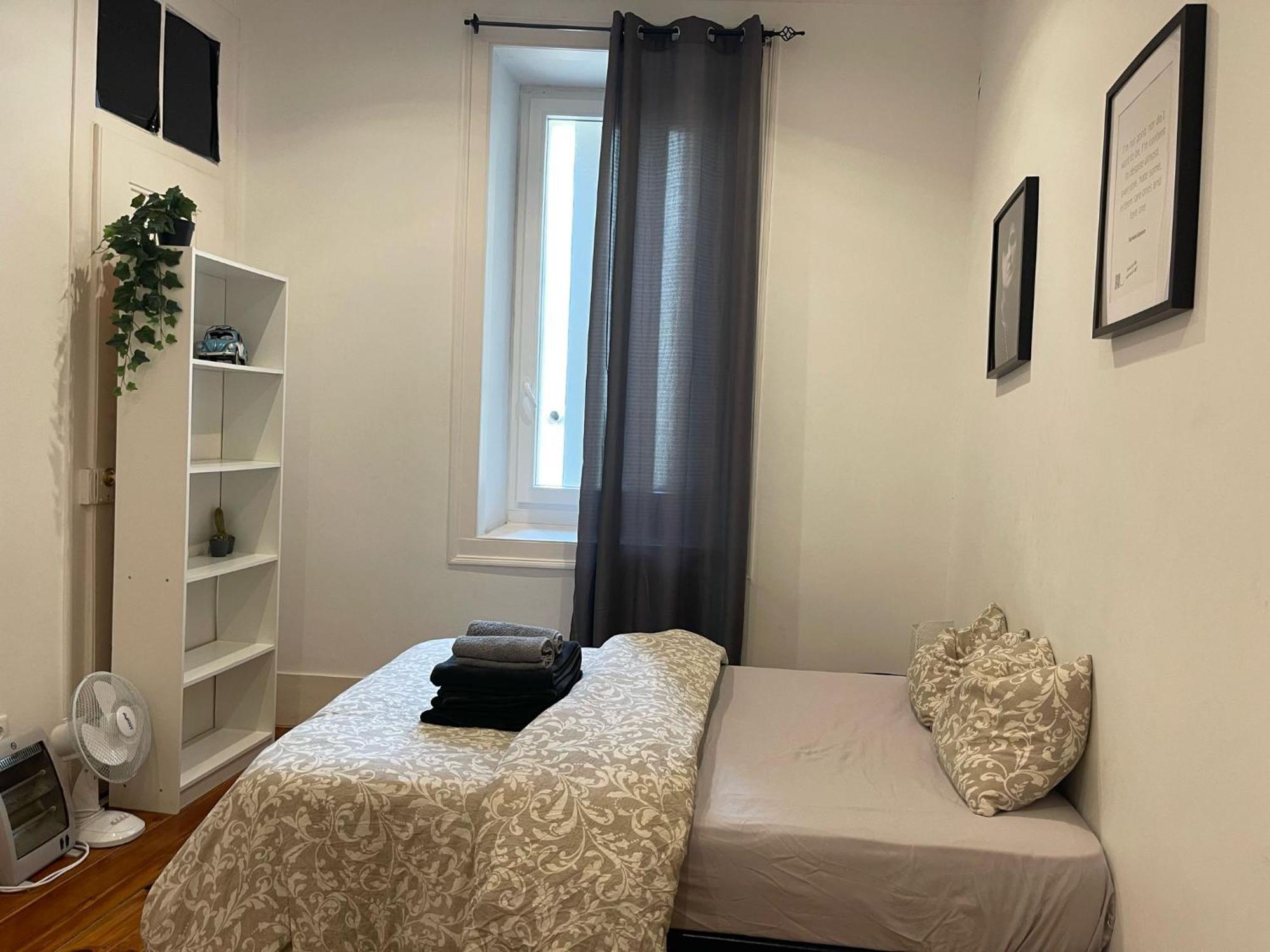 Embassy Arriaga Private Elegance Rooms In Stylish Shared Apartment Lisbon Luaran gambar