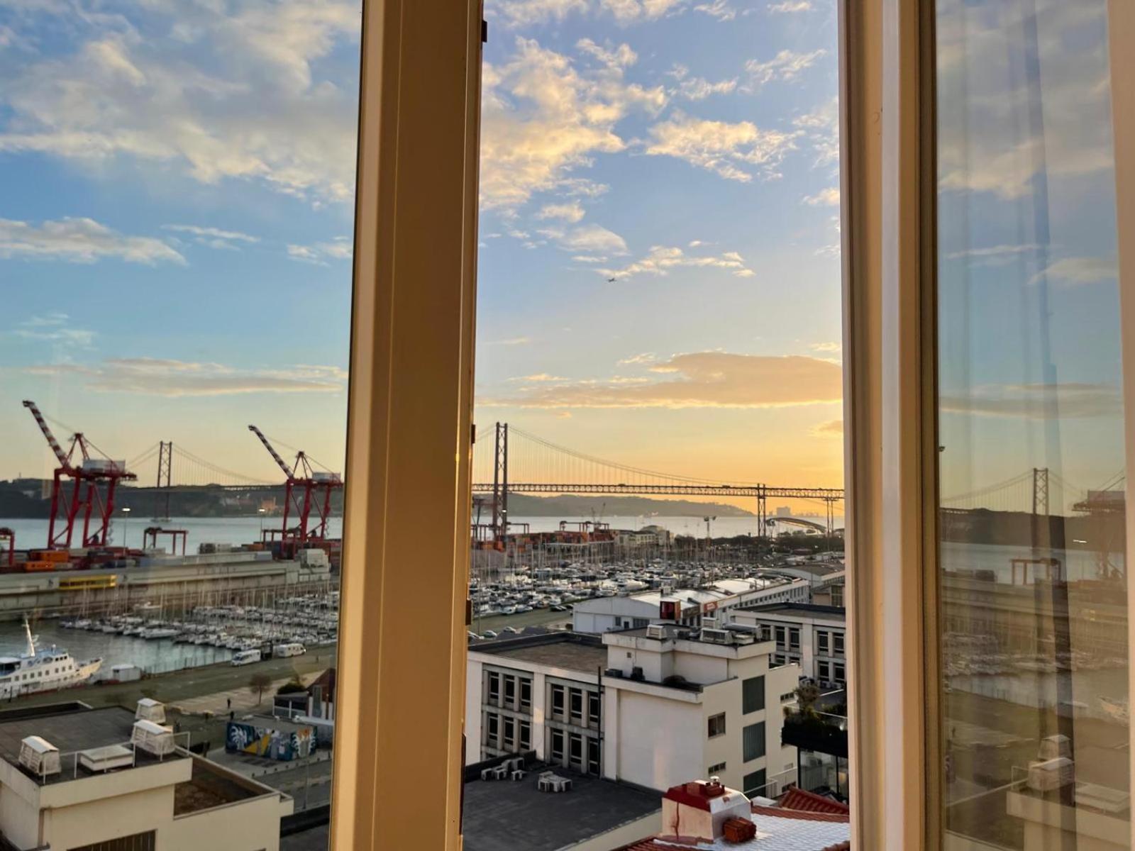 Embassy Arriaga Private Elegance Rooms In Stylish Shared Apartment Lisbon Luaran gambar