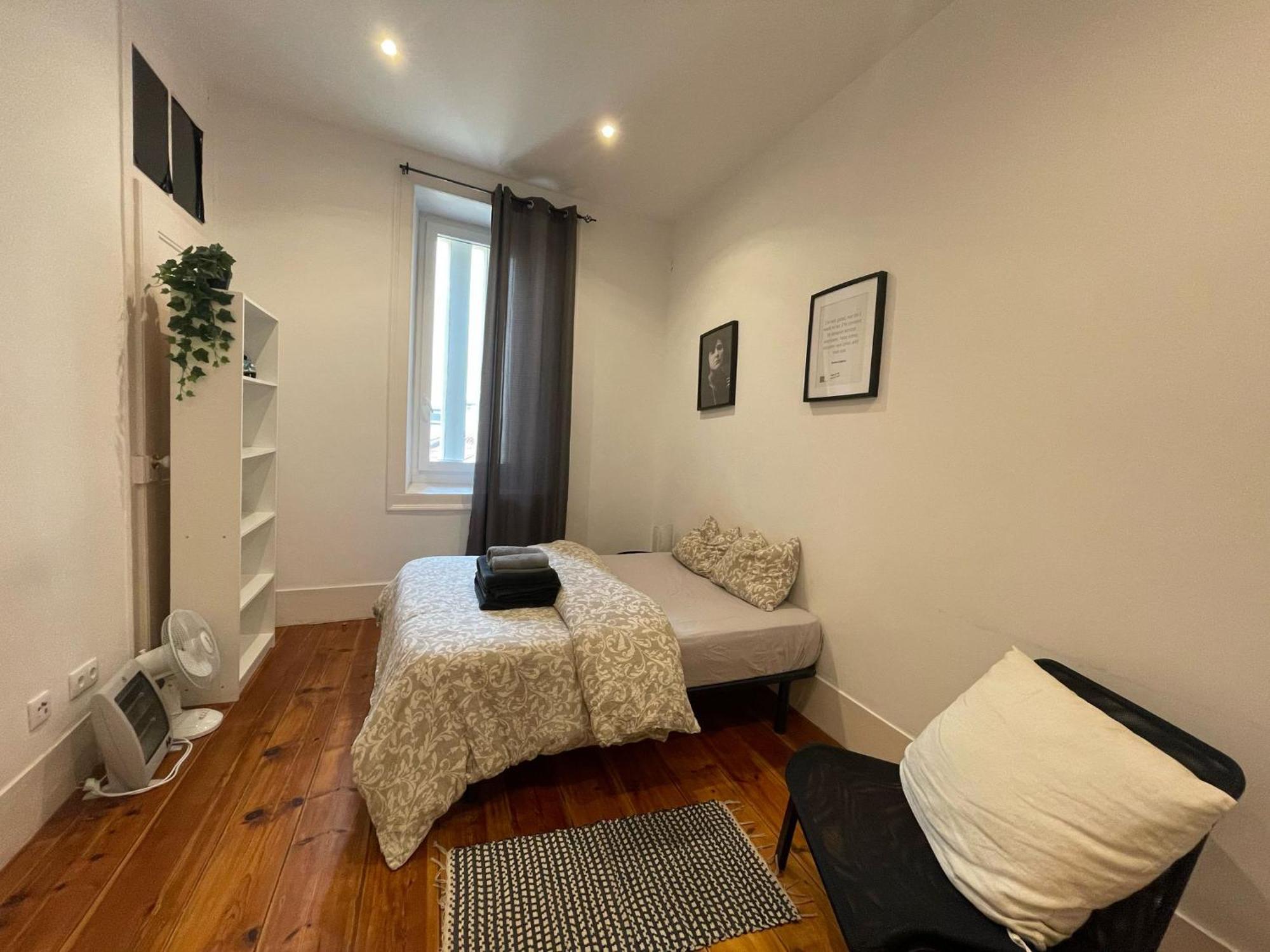 Embassy Arriaga Private Elegance Rooms In Stylish Shared Apartment Lisbon Luaran gambar