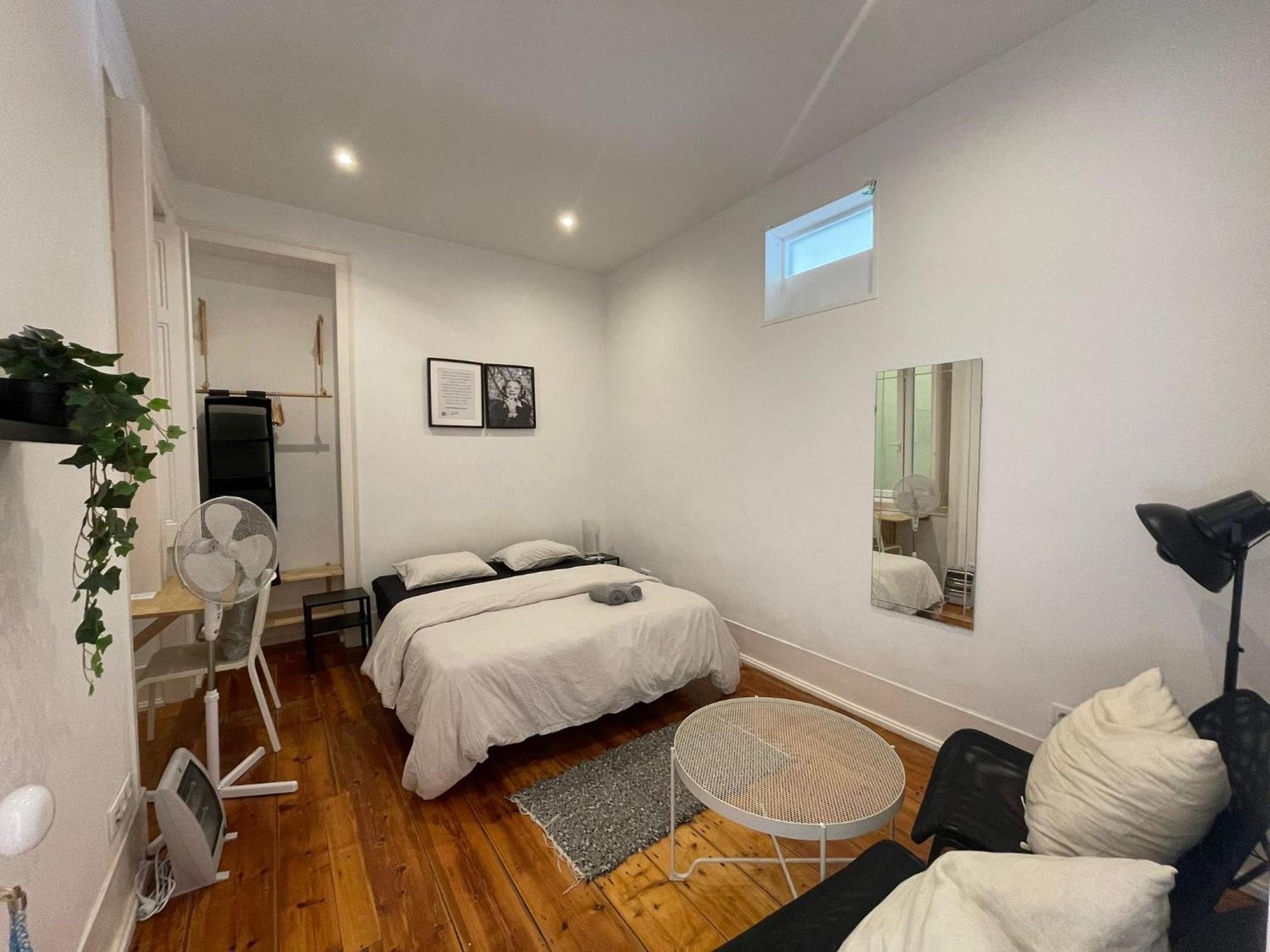 Embassy Arriaga Private Elegance Rooms In Stylish Shared Apartment Lisbon Luaran gambar