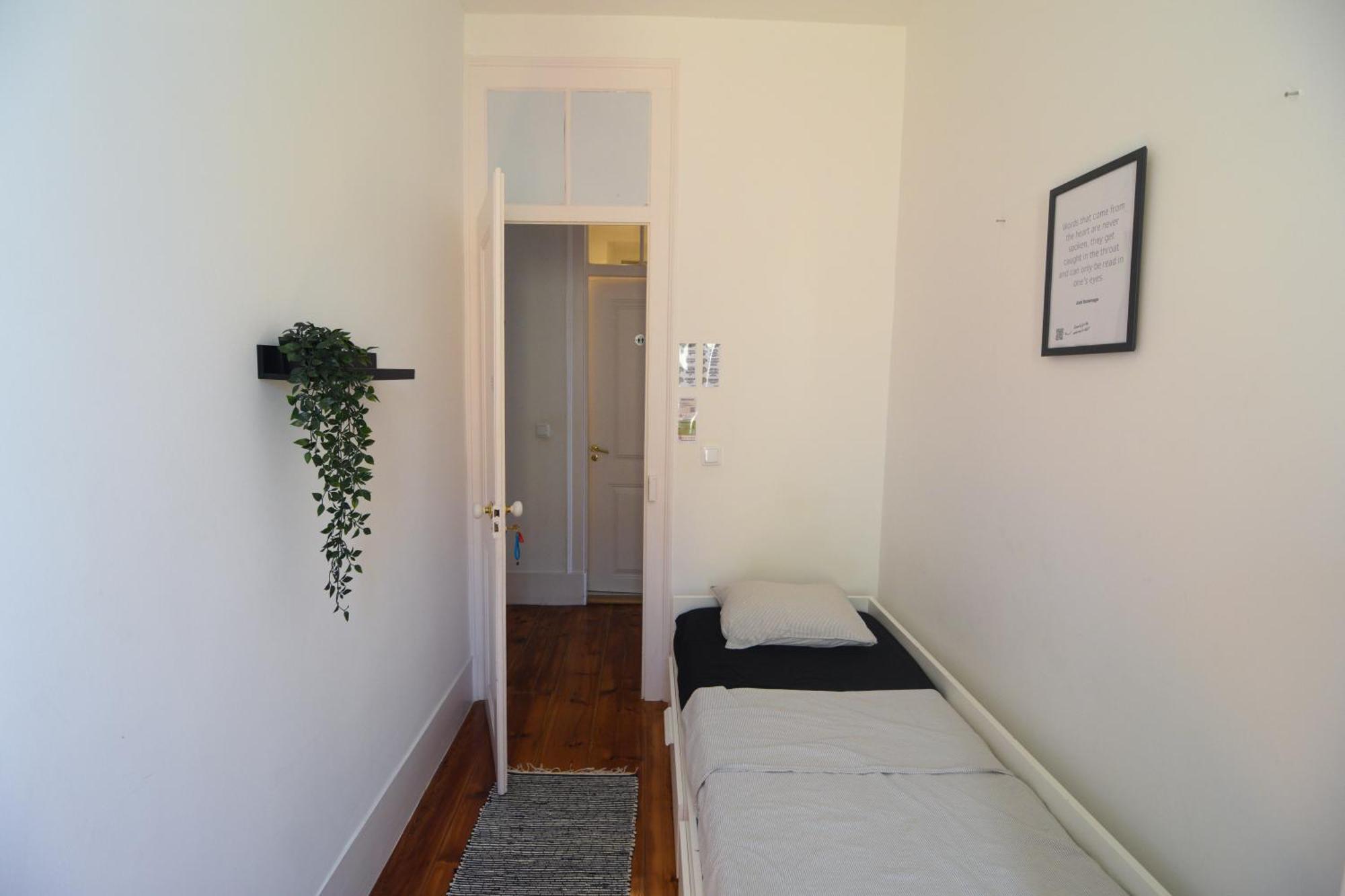 Embassy Arriaga Private Elegance Rooms In Stylish Shared Apartment Lisbon Luaran gambar