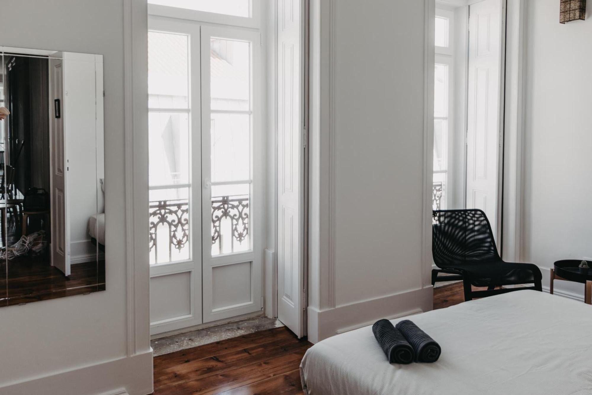 Embassy Arriaga Private Elegance Rooms In Stylish Shared Apartment Lisbon Luaran gambar
